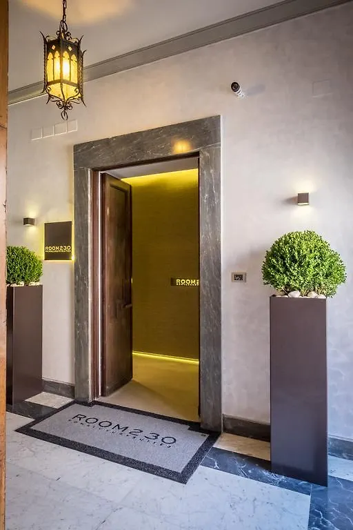 Room 230 Roma Luxury Suites بيت ضيافة روما