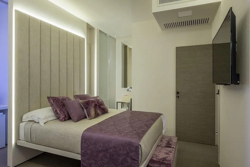 Room 230 Roma Luxury Suites 0*, Rome